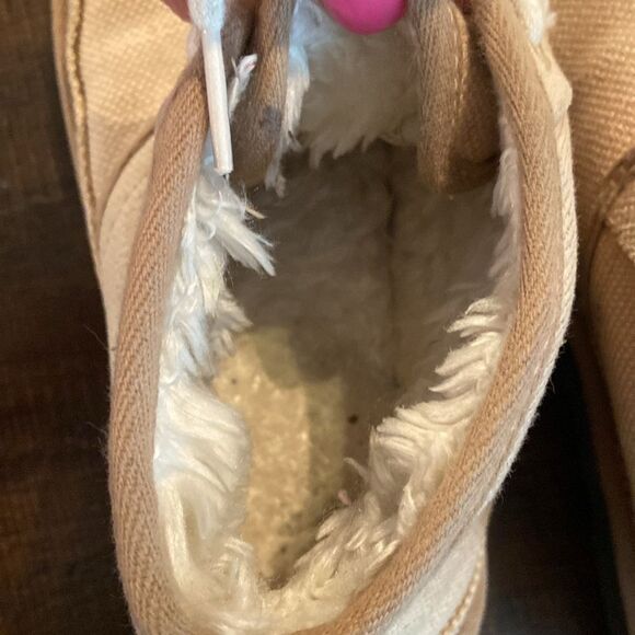 UGG Nuemel Tan Canvas Ankle Boots size 8 women’s - Picture 10 of 11